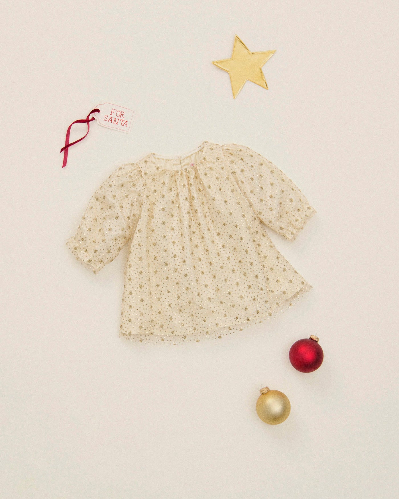 刺繍入りチュールドレス<br>345 €～