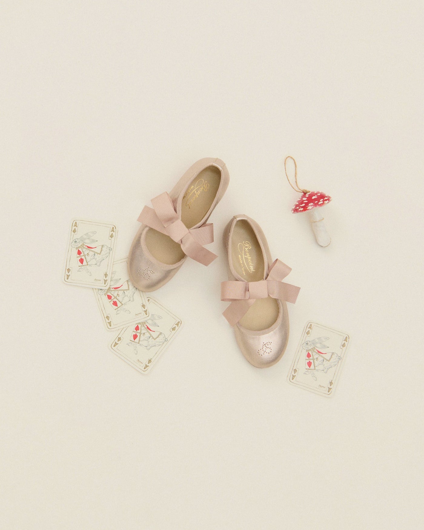 Leather Ballerinas<br>165 €～