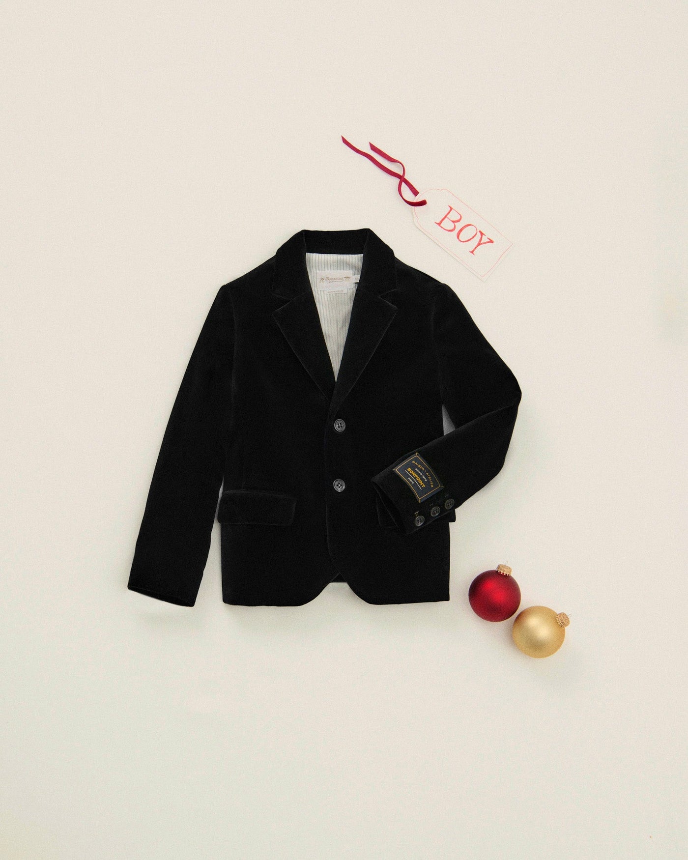 Velvet Jacket<br>345 €～