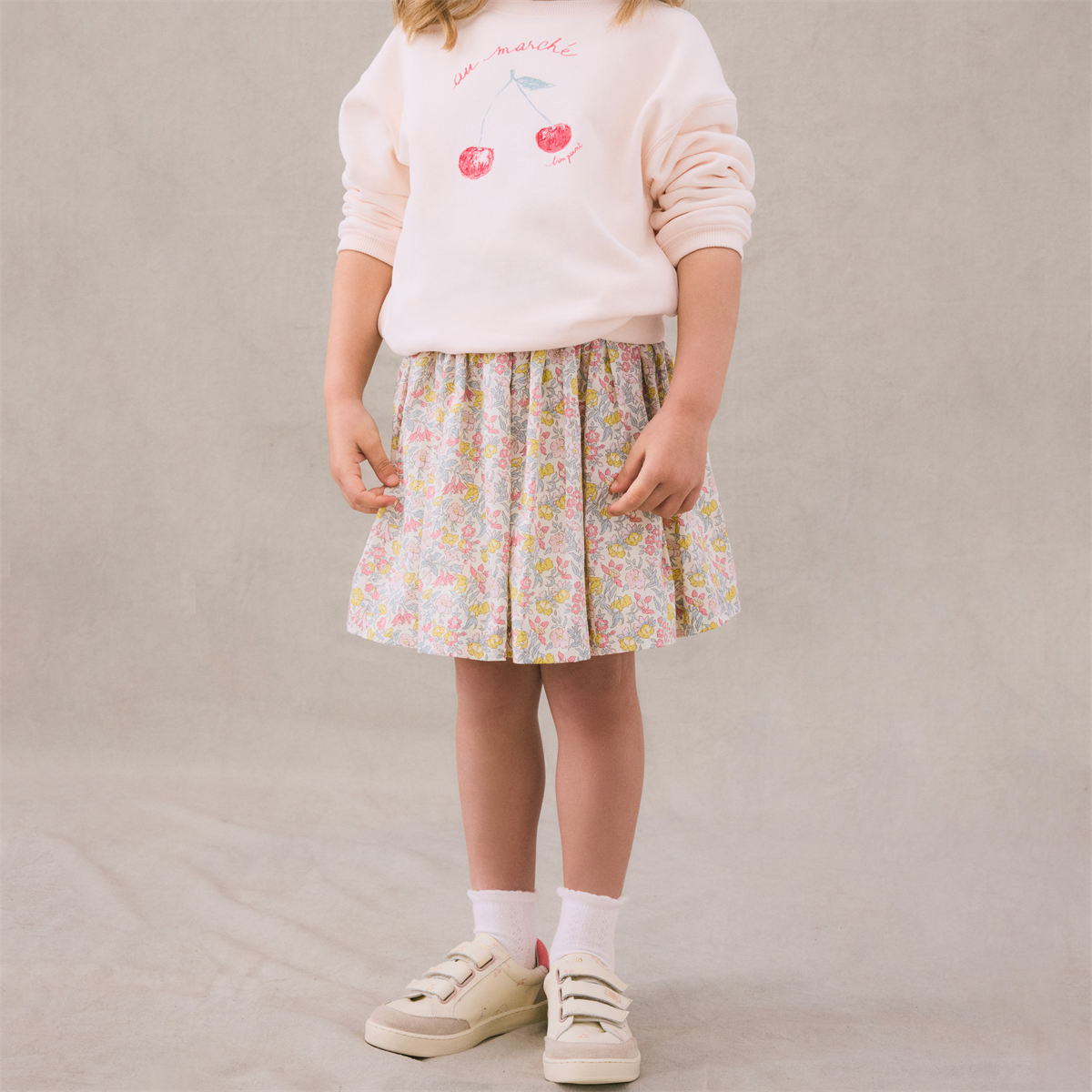 チェリー スウェットシャツ