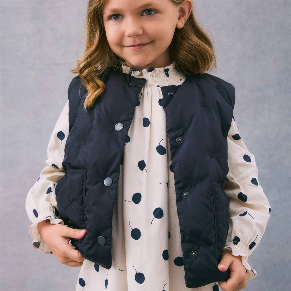 新品♪ Bonpoint ボンポワン  ブラウス　12A 新品未使用タグ付きボンポワンBonpointフリルブラウス12a ボンポワン